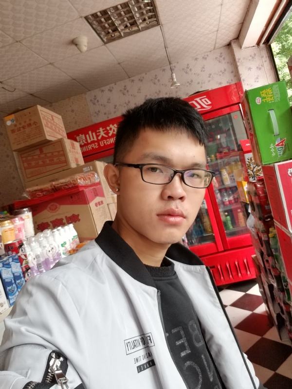 柒年的第一张照片--漳州婚介网