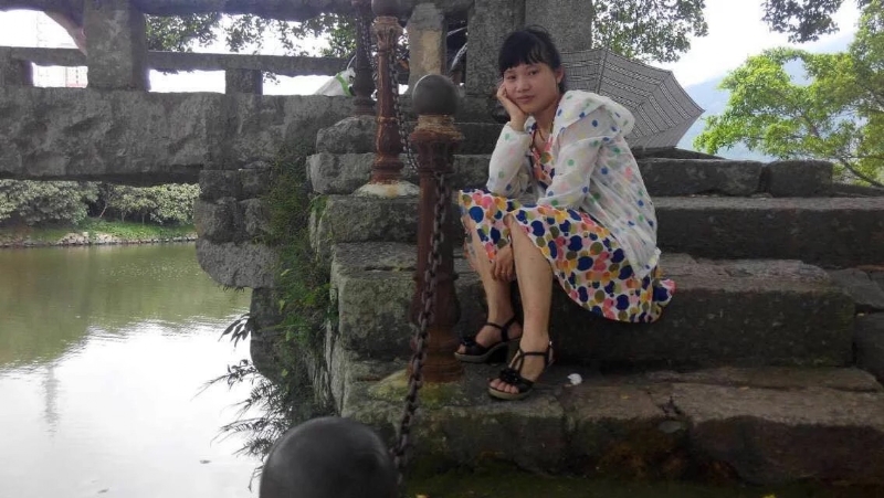 女子悠然的第一张照片--漳州婚介网