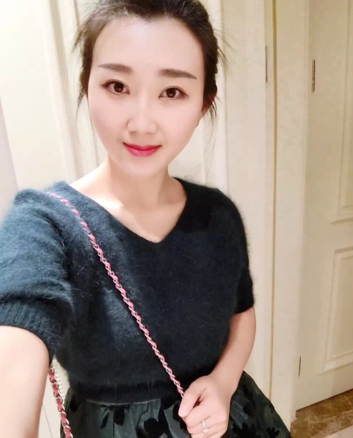 小妮的第三张照片--漳州婚介网