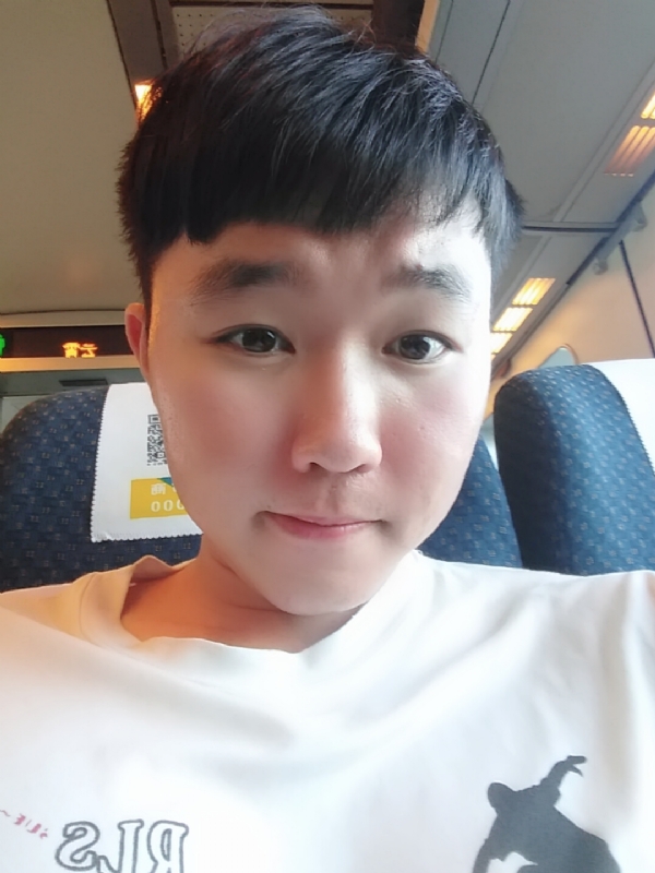 爱玉的第一张照片--漳州婚介网
