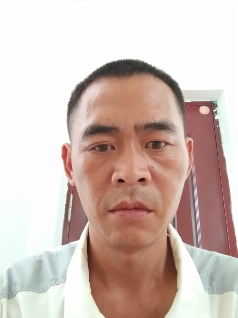 寻爱的第一张照片--漳州婚介网