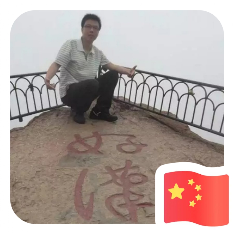 一只小虎牙的第一张照片--漳州婚介网