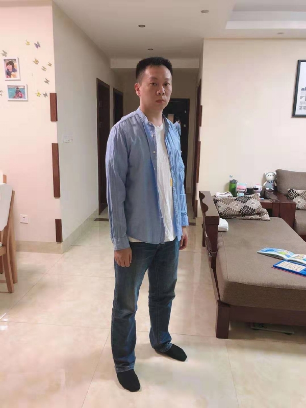 以勒的第一张照片--漳州婚介网