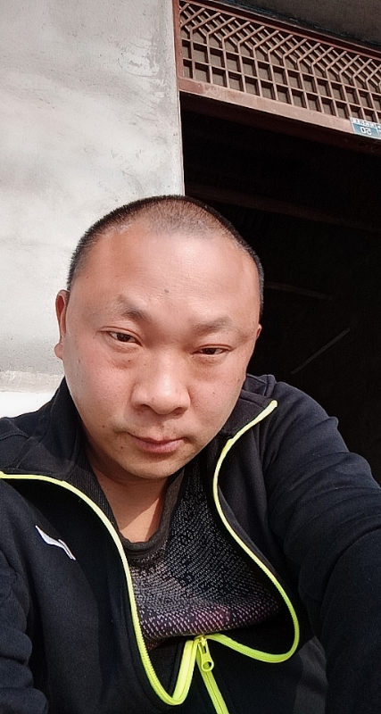 马克的第一张照片--漳州婚介网