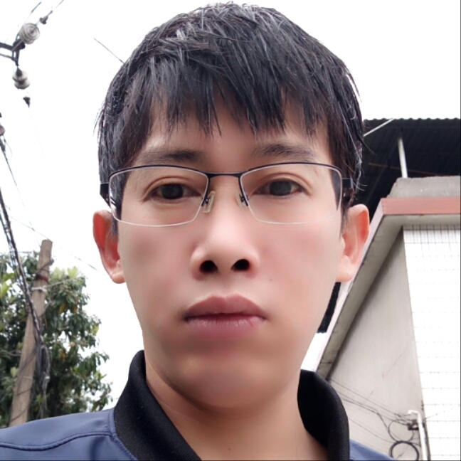 下凡买烟的第一张照片--漳州婚介网