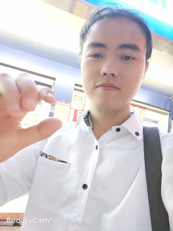 开心就好的第一张照片--漳州婚介网