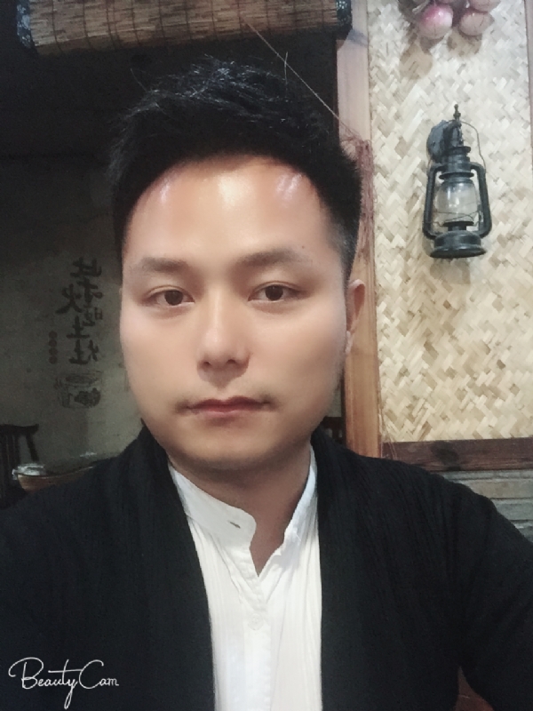 亦初的第一张照片--漳州婚介网