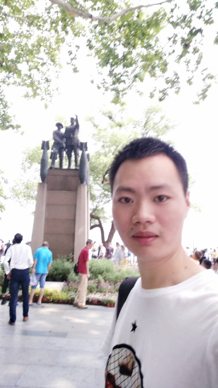 志东的第三张照片--漳州婚介网
