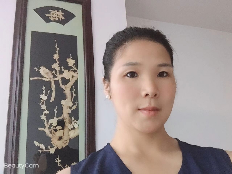 微笑的第一张照片--漳州婚介网