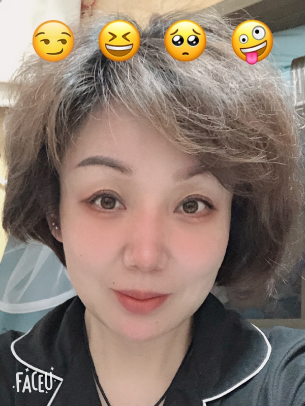 飘拂的第一张照片--漳州婚介网