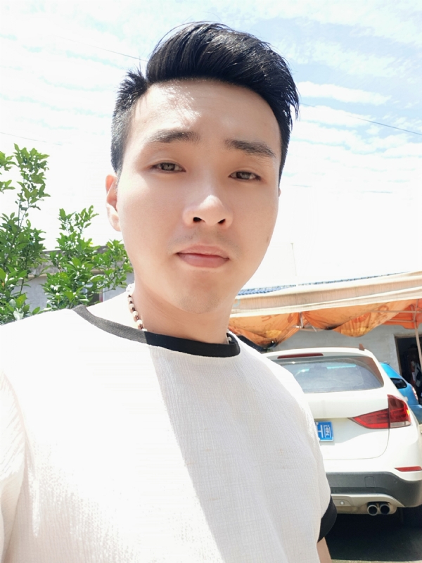 人间烟火的第一张照片--漳州婚介网