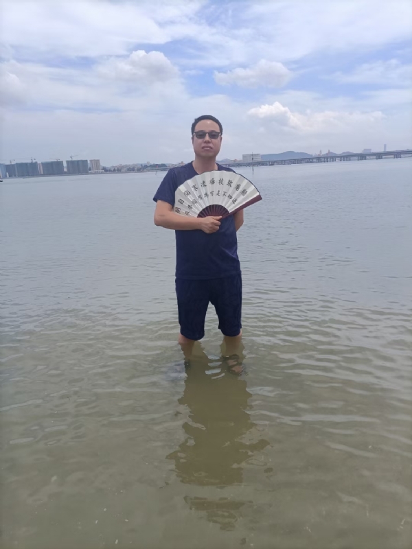 浪迹天涯的第一张照片--漳州婚介网