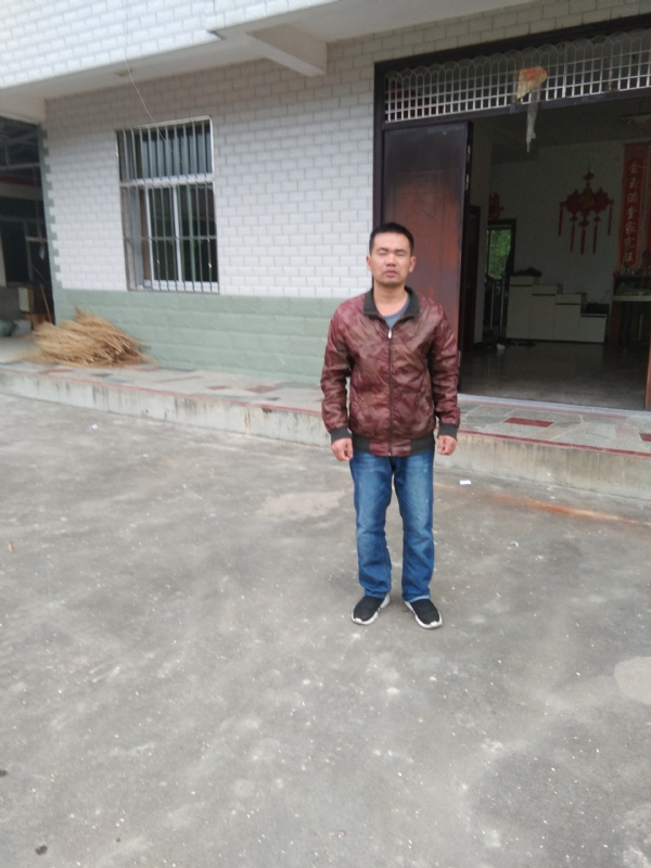 阿泉的第一张照片--漳州婚介网