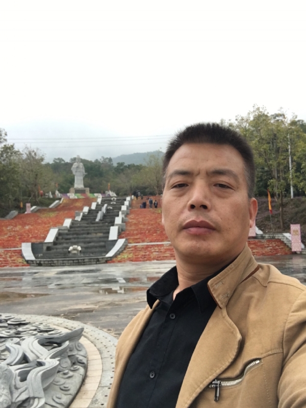 开心的松鼠的第二张照片--漳州婚介网