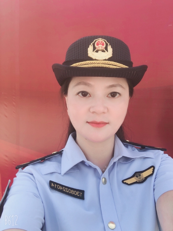 明明的第一张照片--漳州婚介网