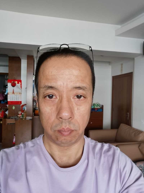 萨博的第一张照片--漳州婚介网