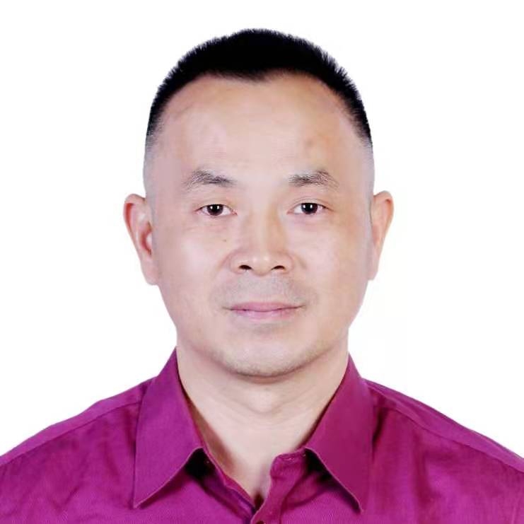 鹏晖的第三张照片--漳州婚介网