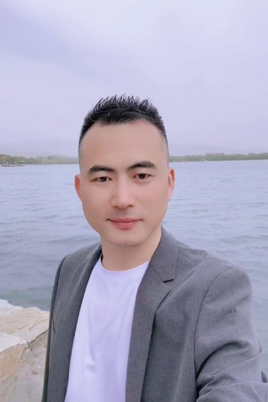 一往情深的第一张照片--漳州婚介网