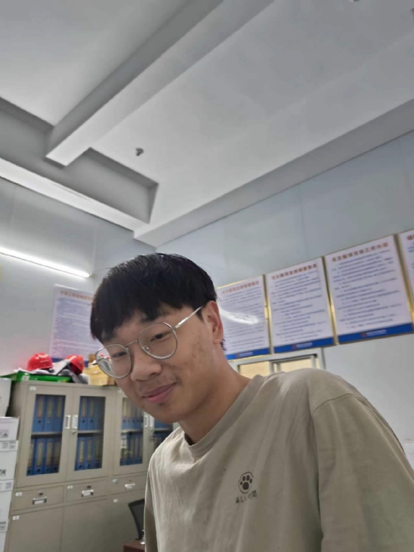 牛子弟的第一张照片--漳州婚介网