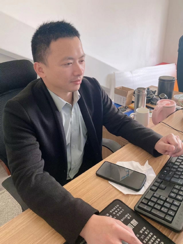 落叶知秋的第一张照片--漳州婚介网