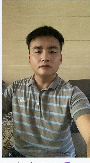 走在红毯那一天的第二张照片--漳州婚介网