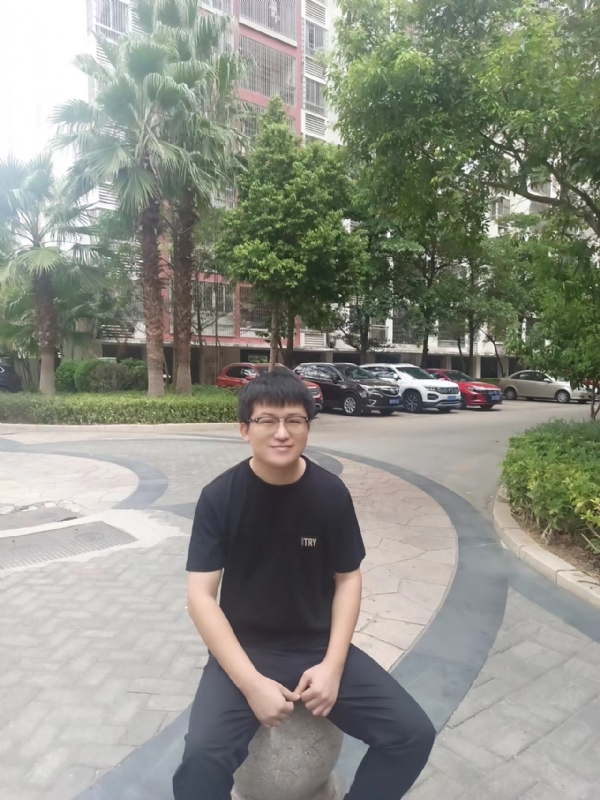 等闲的第三张照片--漳州婚介网