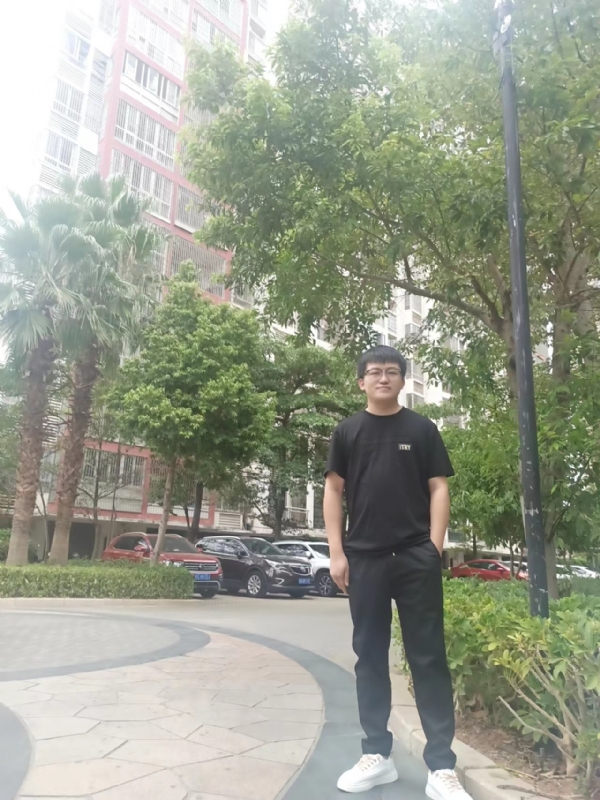 等闲的第四张照片--漳州婚介网