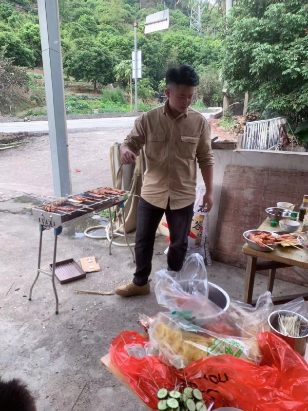 你黑我哟的第一张照片--漳州婚介网