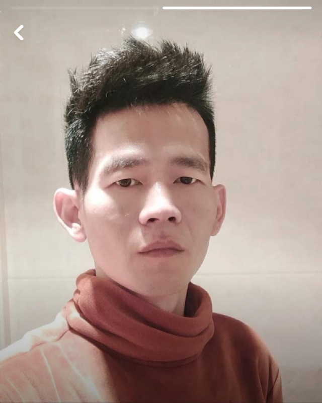 白了少年头的第一张照片--漳州婚介网