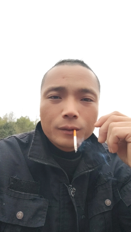 伯爵的第一张照片--漳州婚介网