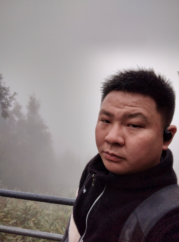 何何何的第一张照片--漳州婚介网