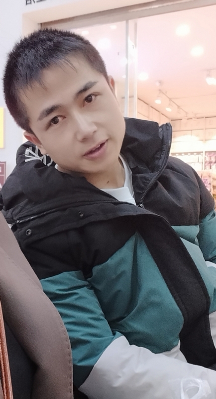 不骄不躁的第一张照片--漳州婚介网