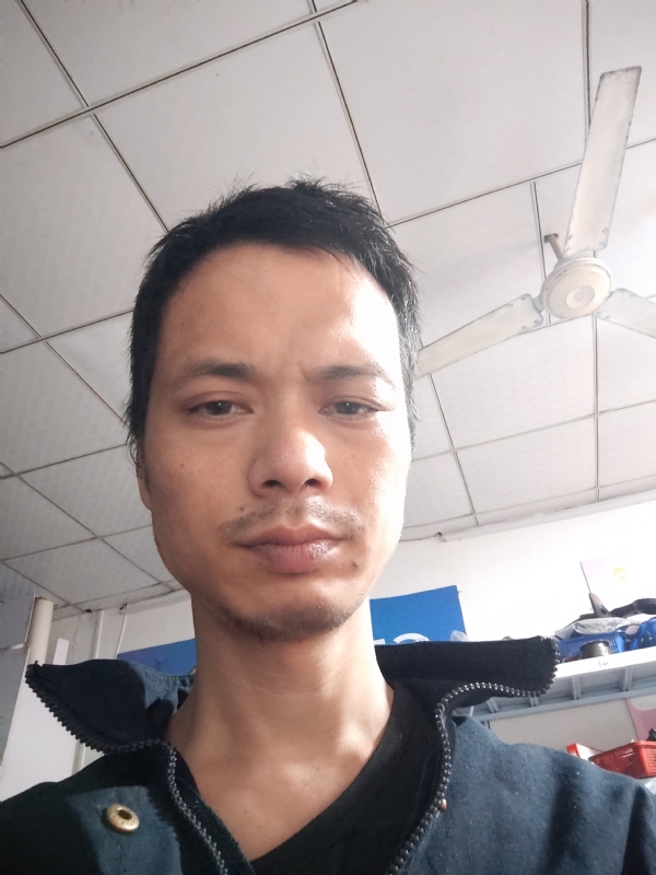 小康的第二张照片--漳州婚介网